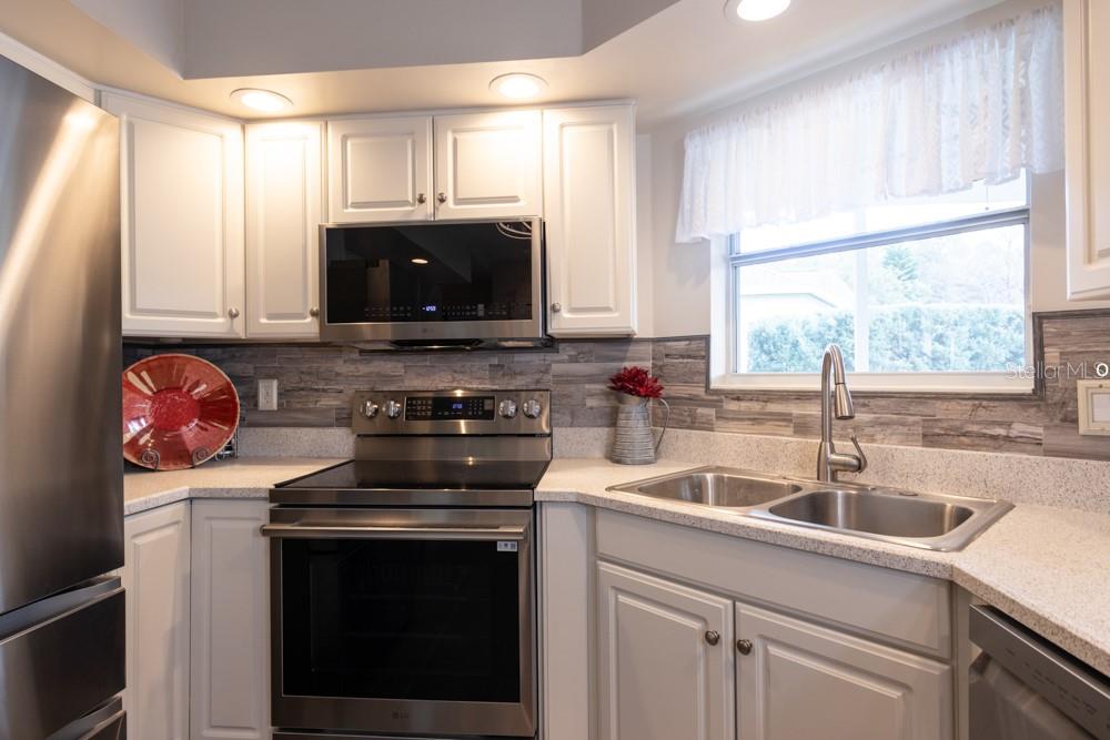 Image 14 of 51 For 5 Canterbury Woods