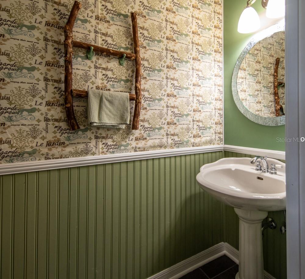 Image 19 of 51 For 5 Canterbury Woods