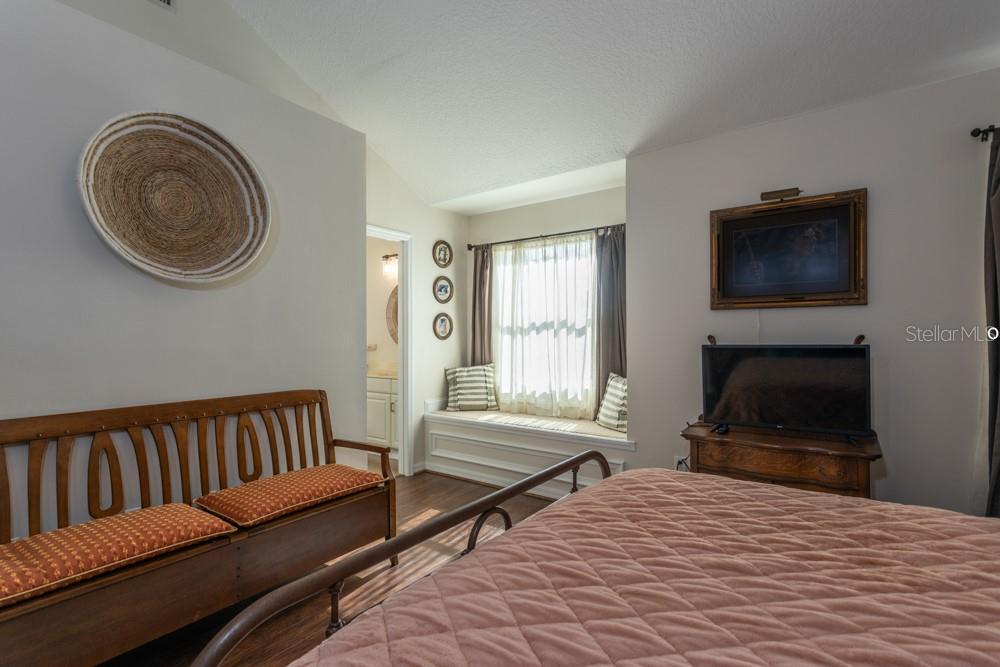 Image 27 of 51 For 5 Canterbury Woods