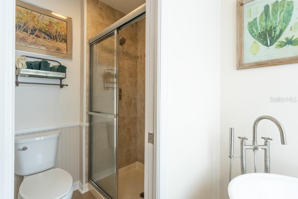 Image 31 of 51 For 5 Canterbury Woods