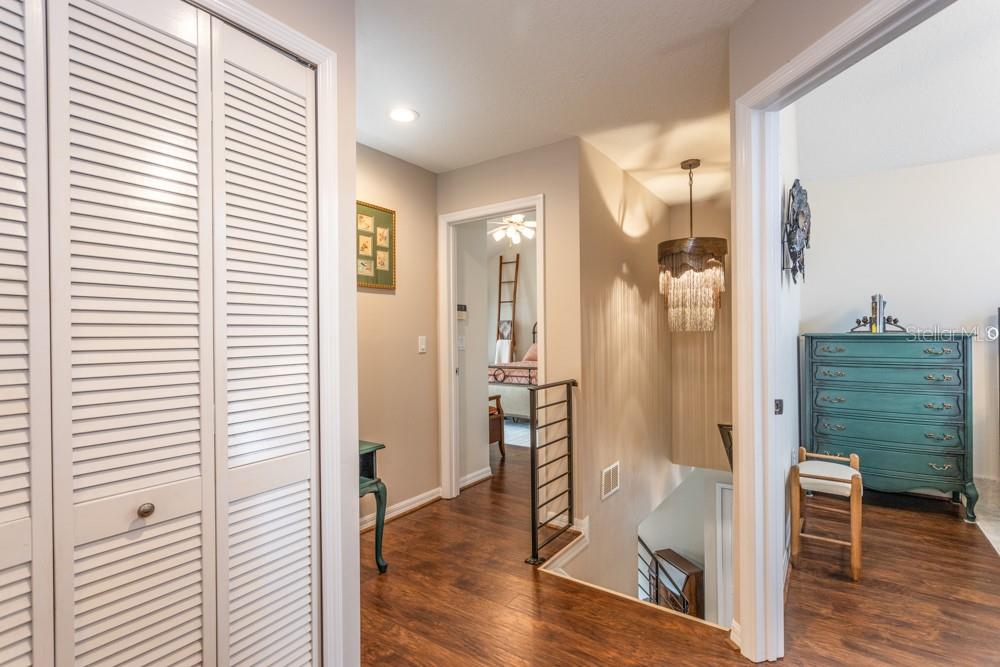 Image 37 of 51 For 5 Canterbury Woods