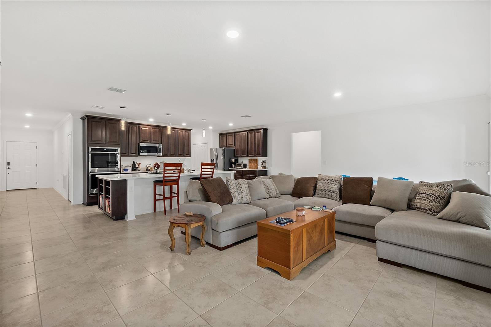 Image 11 of 38 For 3 Seton Court