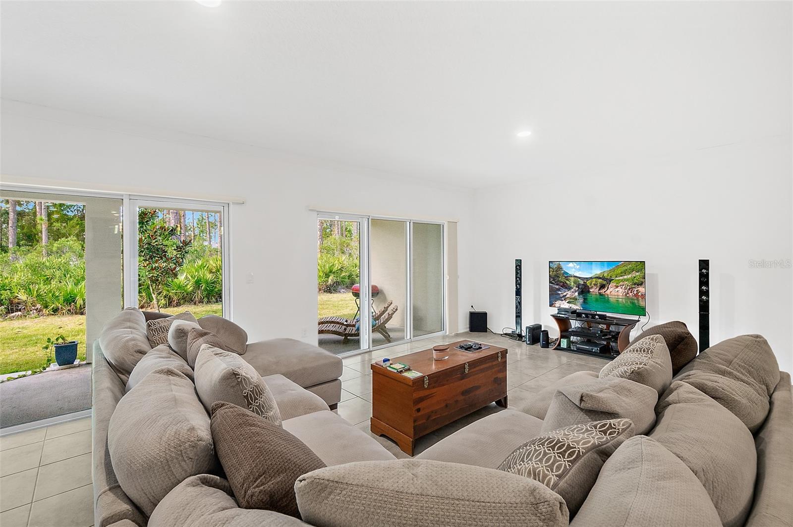 Image 12 of 38 For 3 Seton Court