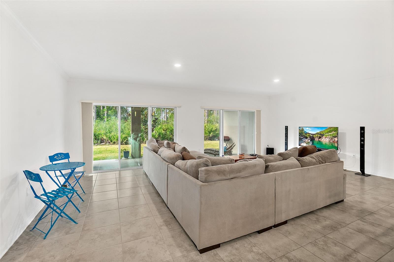 Image 13 of 38 For 3 Seton Court