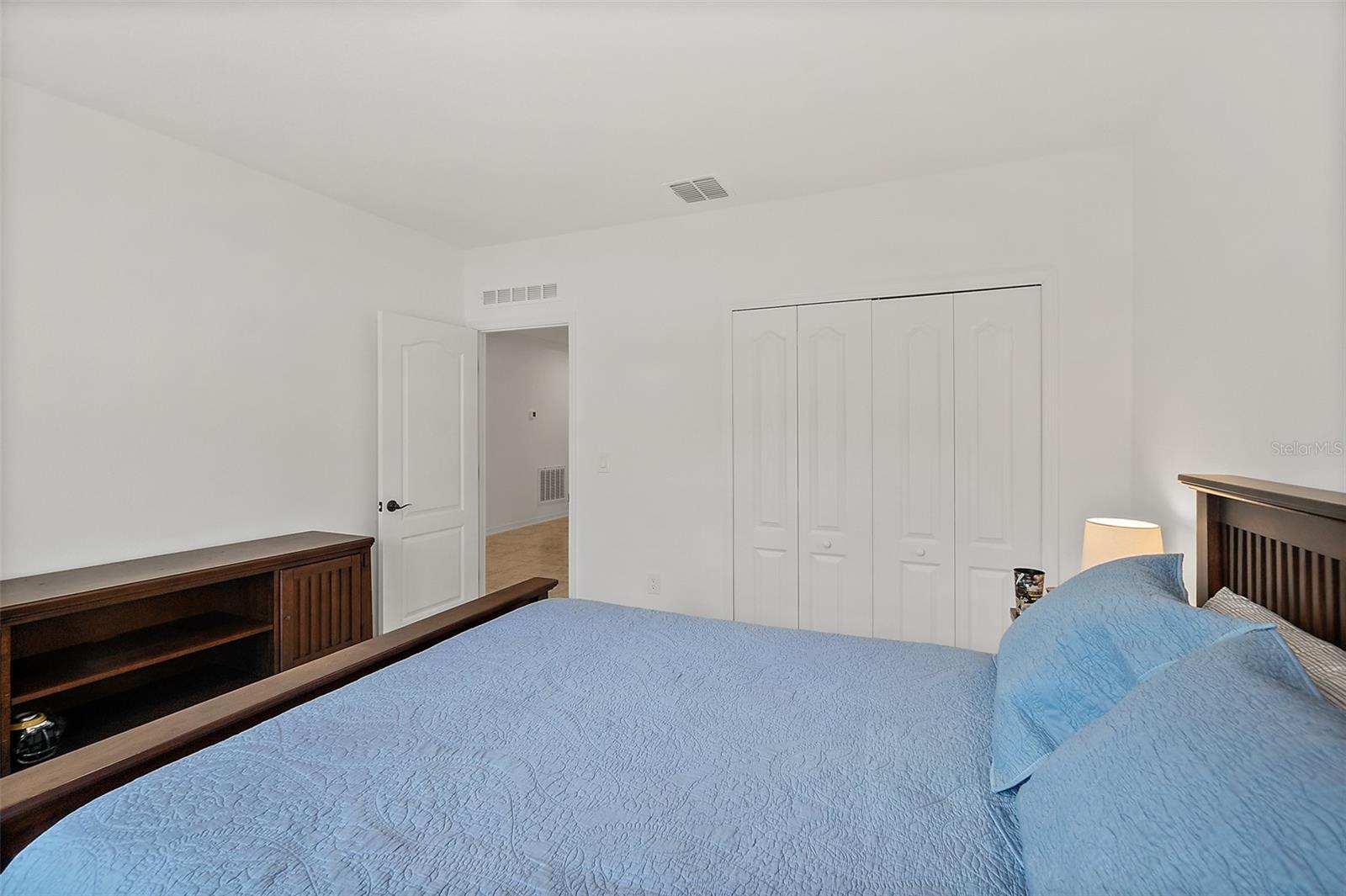 Image 27 of 38 For 3 Seton Court