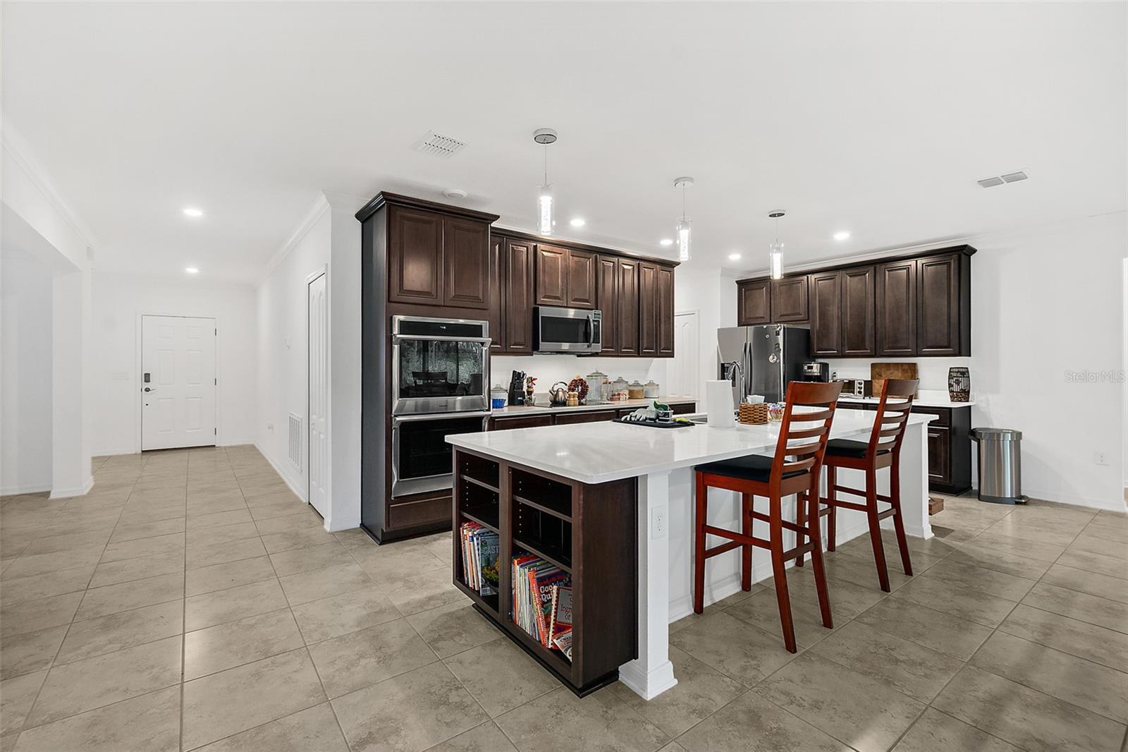 Image 5 of 38 For 3 Seton Court