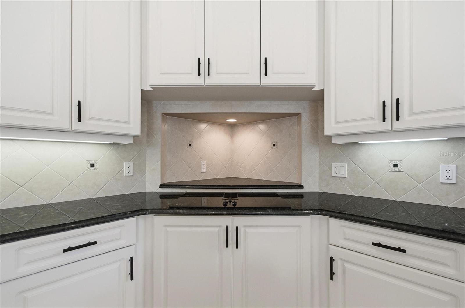 Image 14 of 35 For 55 Riverbend Drive