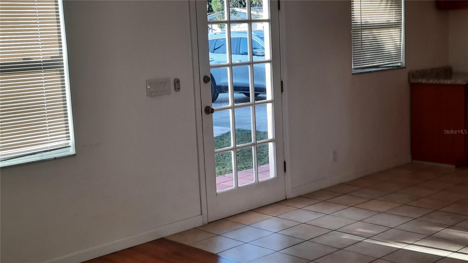 Image 20 of 41 For 1333 Bender Avenue