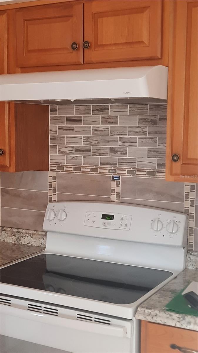 Image 22 of 41 For 1333 Bender Avenue