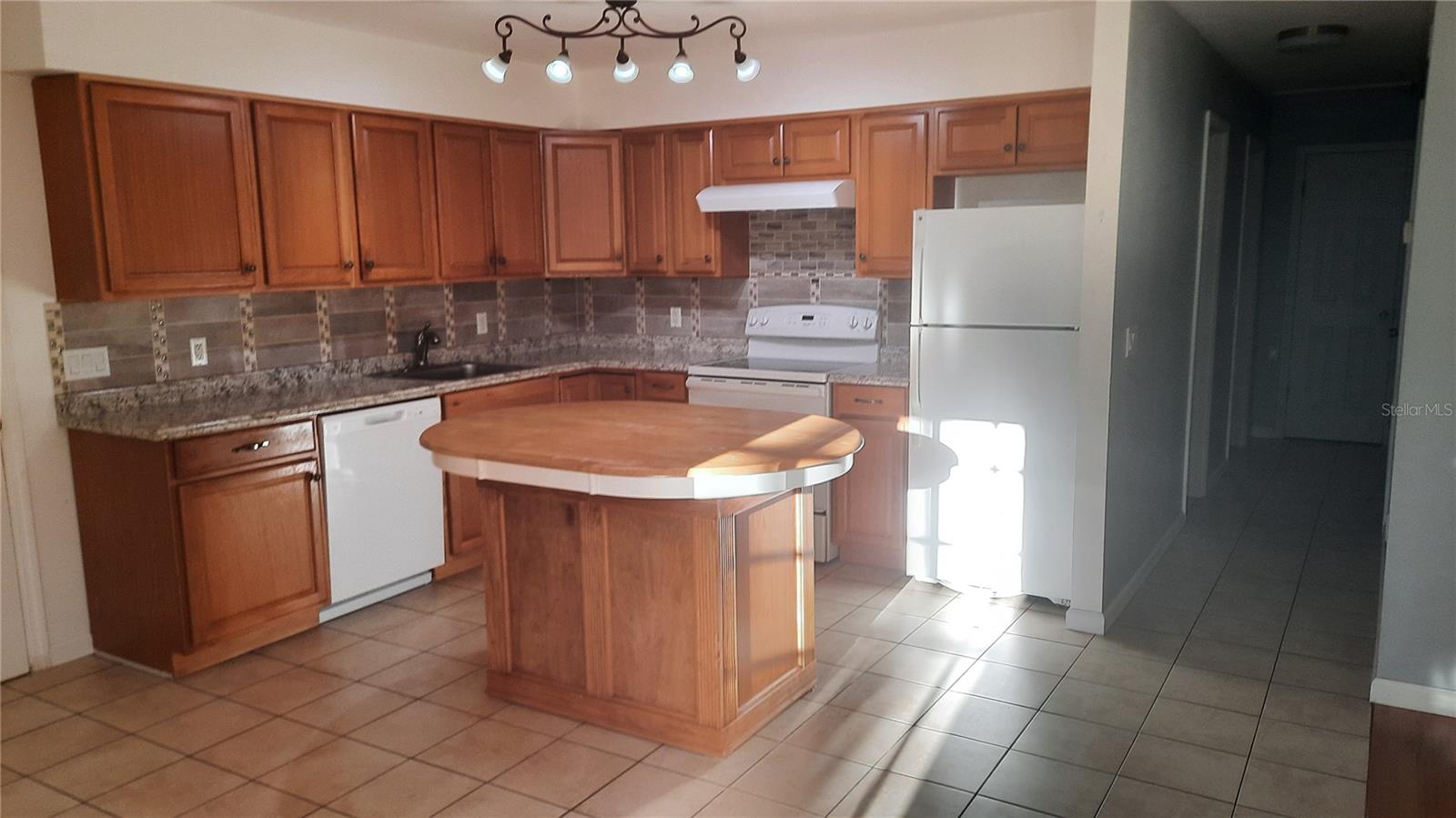 Image 26 of 41 For 1333 Bender Avenue