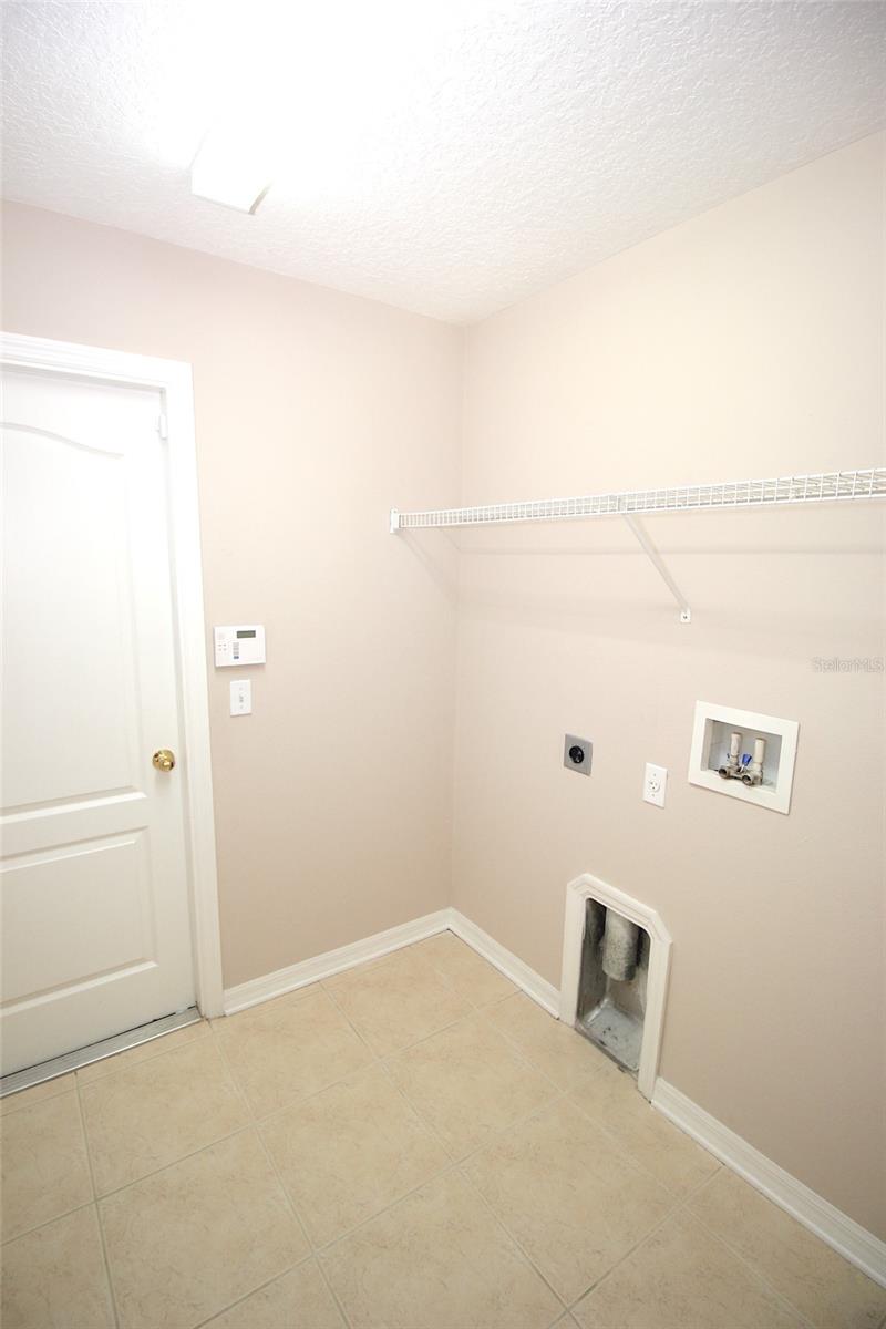 Image 21 of 47 For 25 Bird Of Paradise Drive