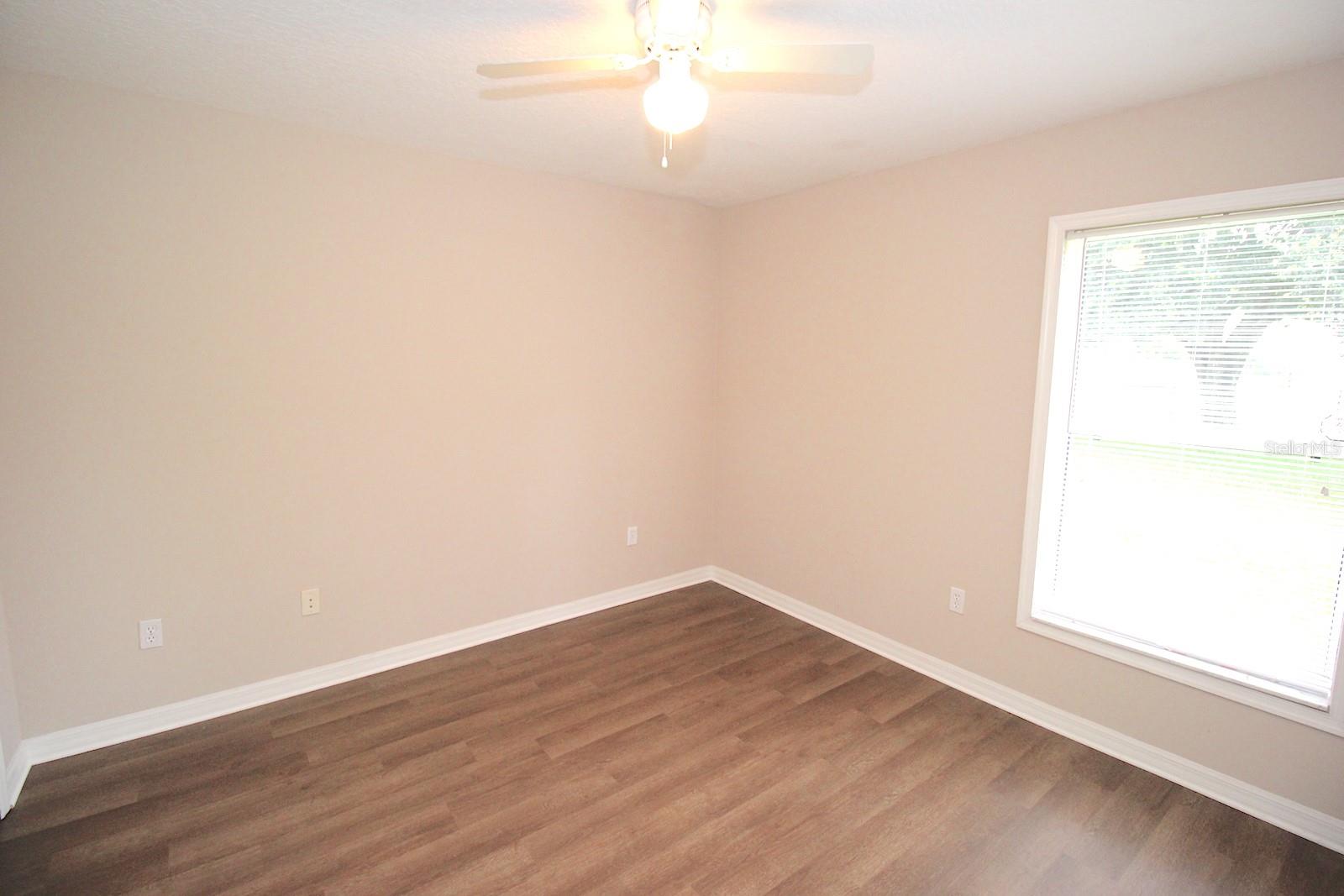 Image 26 of 47 For 25 Bird Of Paradise Drive