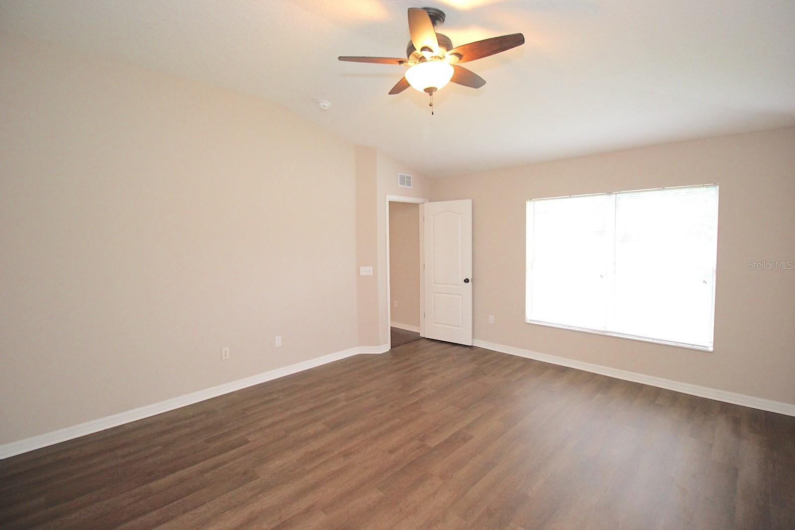 Image 37 of 47 For 25 Bird Of Paradise Drive