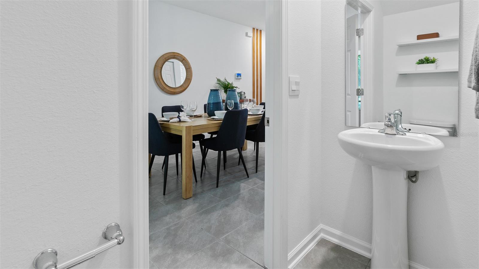 Image 16 of 51 For 46 Montellano Road