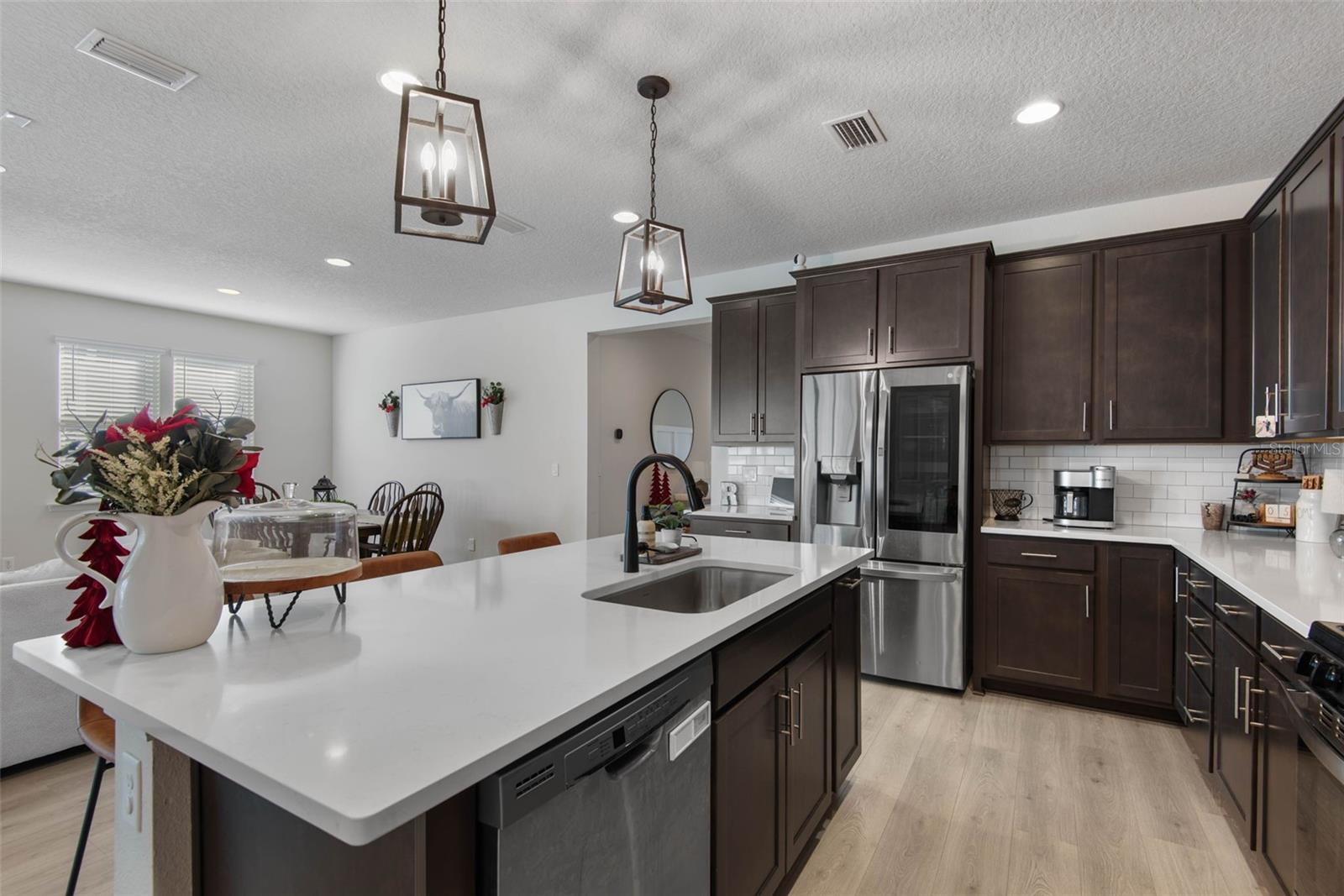 Image 21 of 47 For 143 Alderwood Place