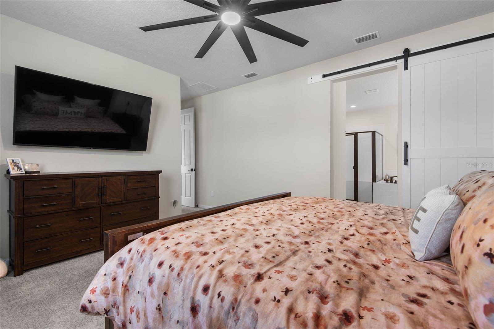 Image 25 of 47 For 143 Alderwood Place