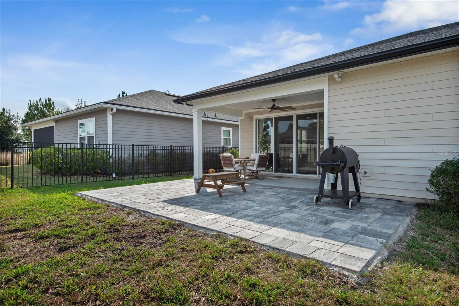 Image 4 of 47 For 143 Alderwood Place