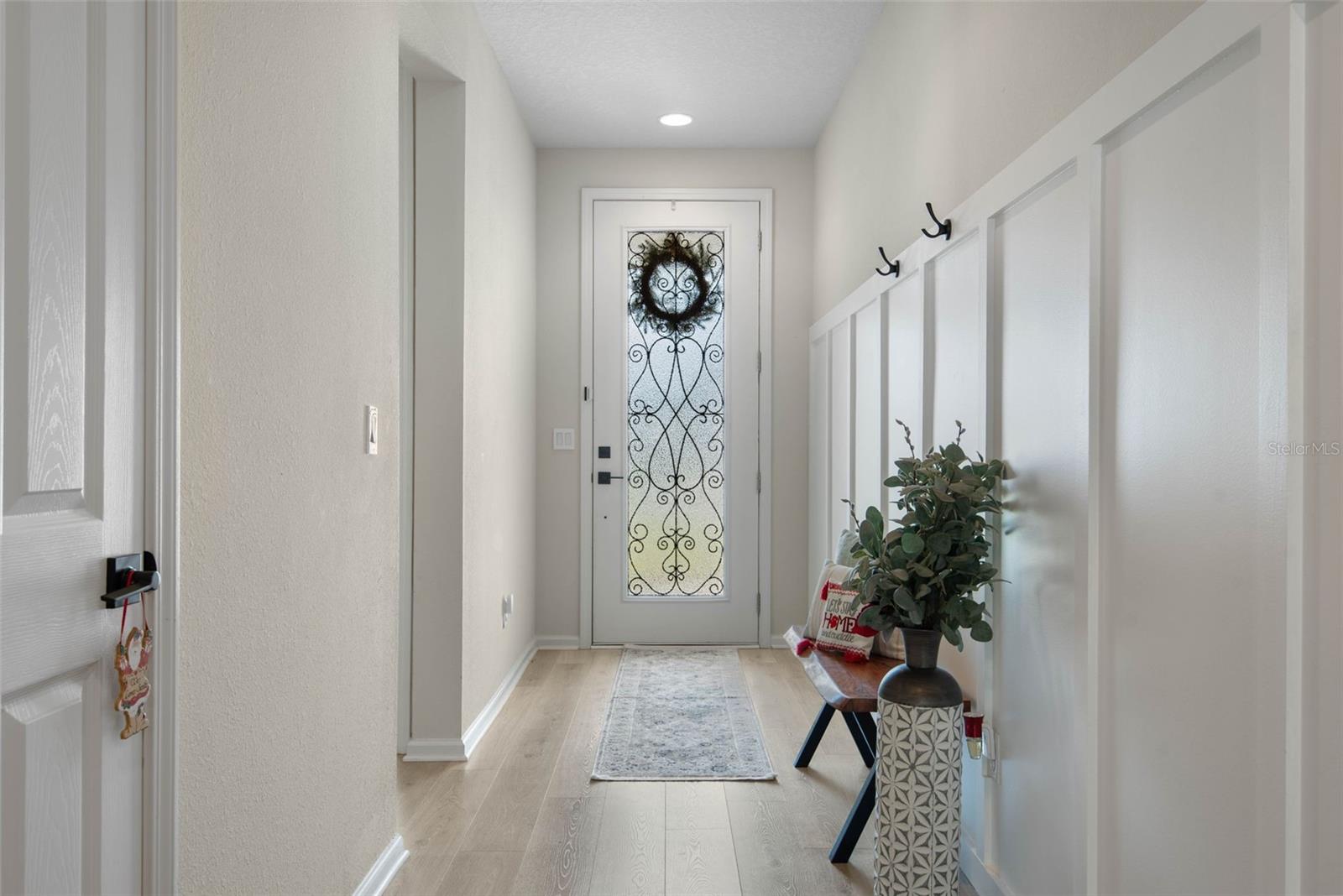 Image 6 of 47 For 143 Alderwood Place