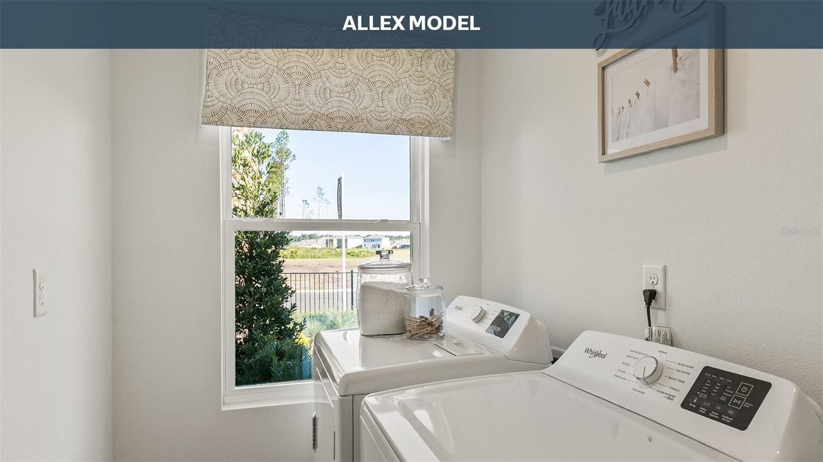 Image 24 of 59 For 28 Flagstick Lane