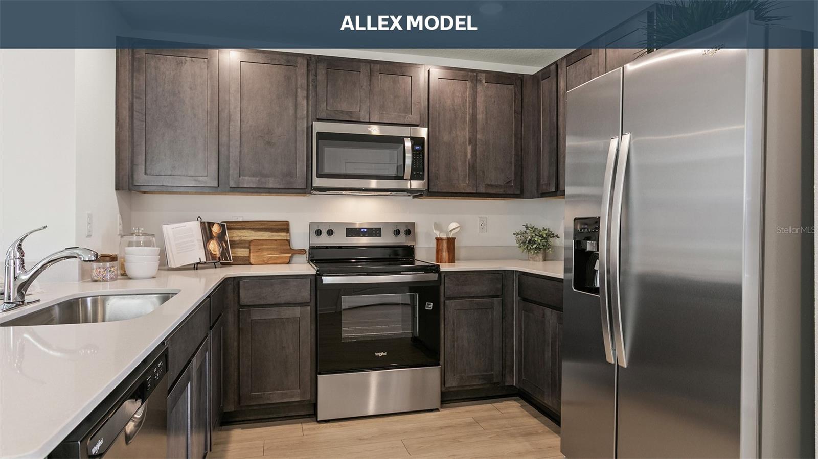 Image 7 of 59 For 28 Flagstick Lane