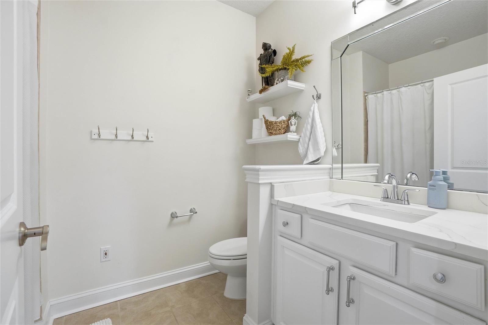 Image 19 of 76 For 4377 Castle Oak Court