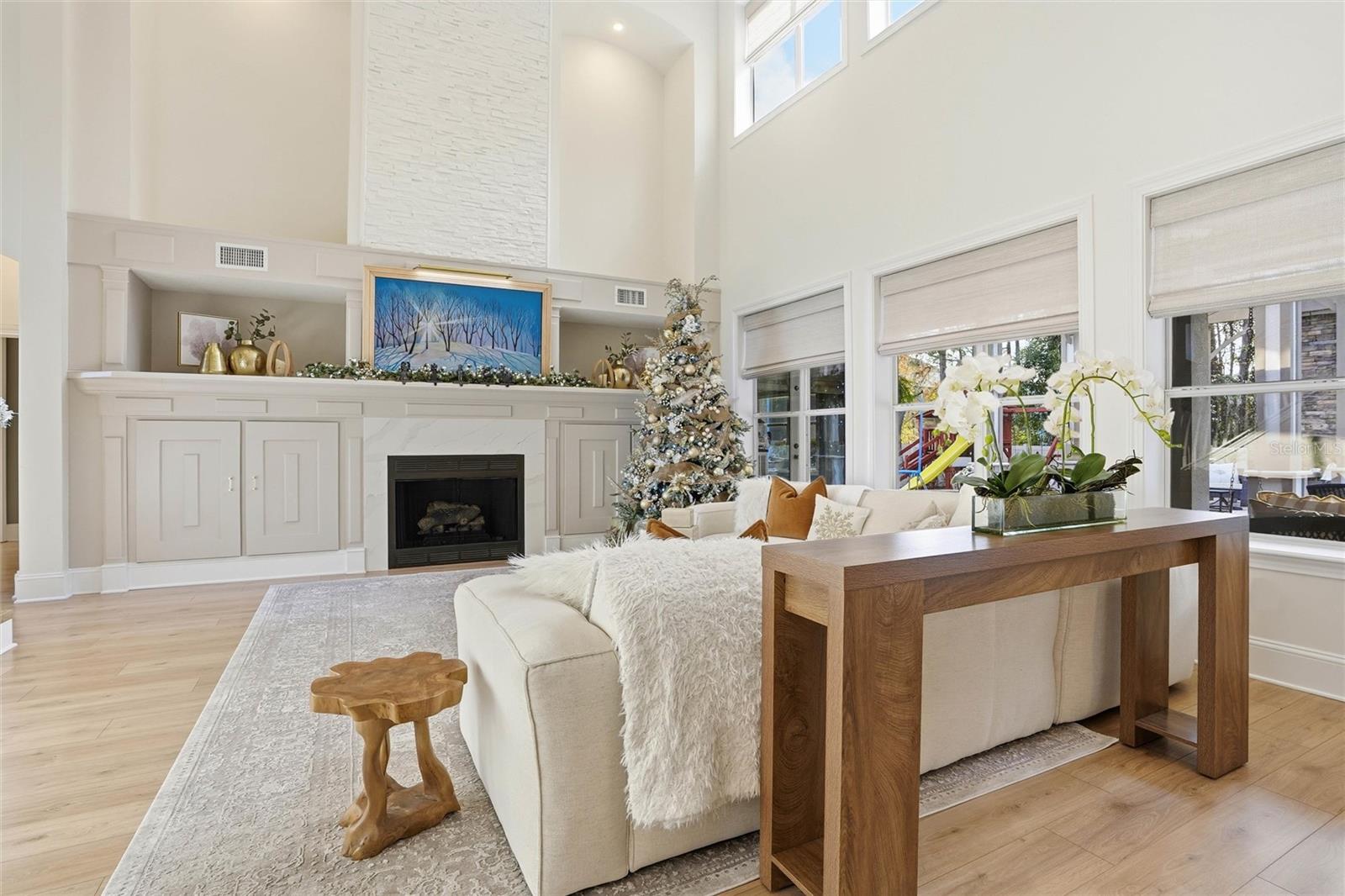 Image 32 of 76 For 4377 Castle Oak Court