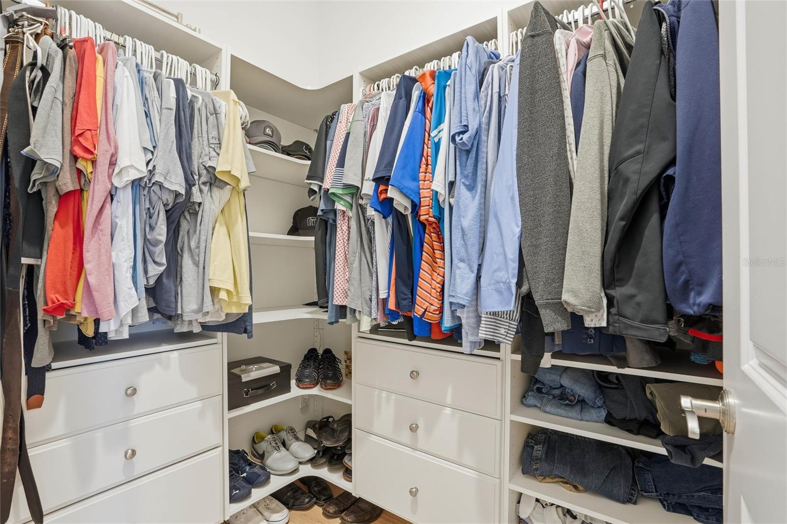 Image 43 of 76 For 4377 Castle Oak Court