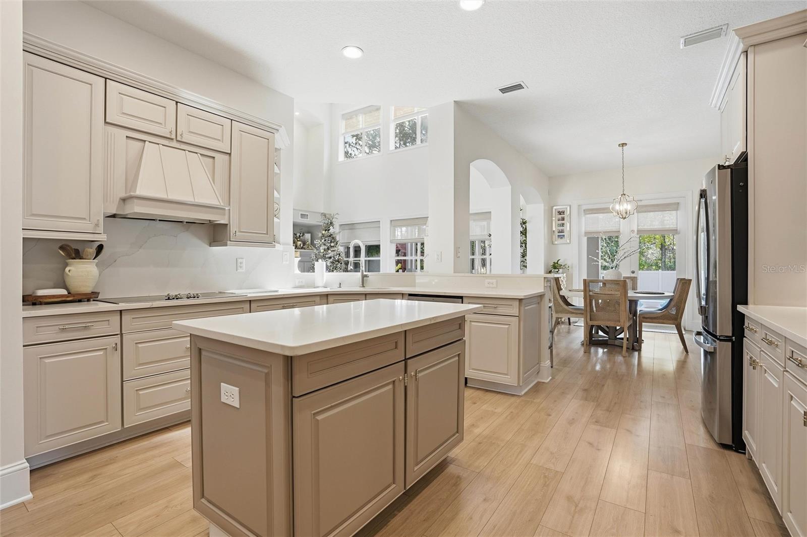 Image 8 of 76 For 4377 Castle Oak Court