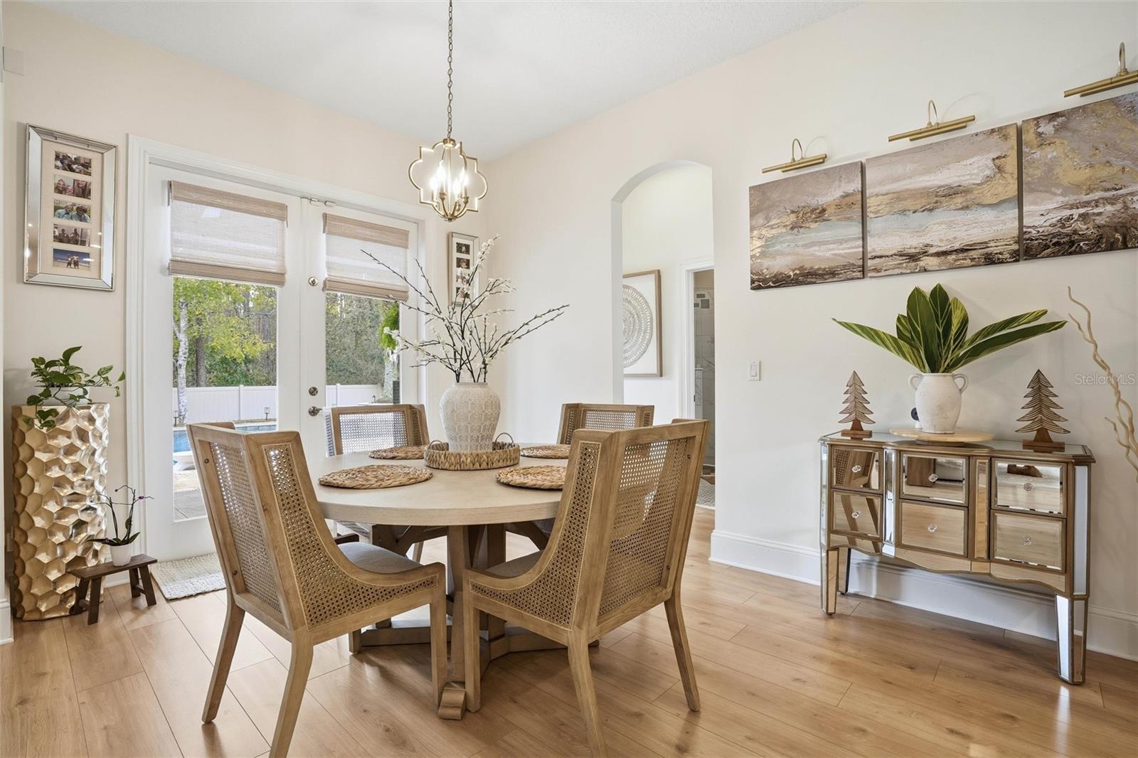 Image 9 of 76 For 4377 Castle Oak Court