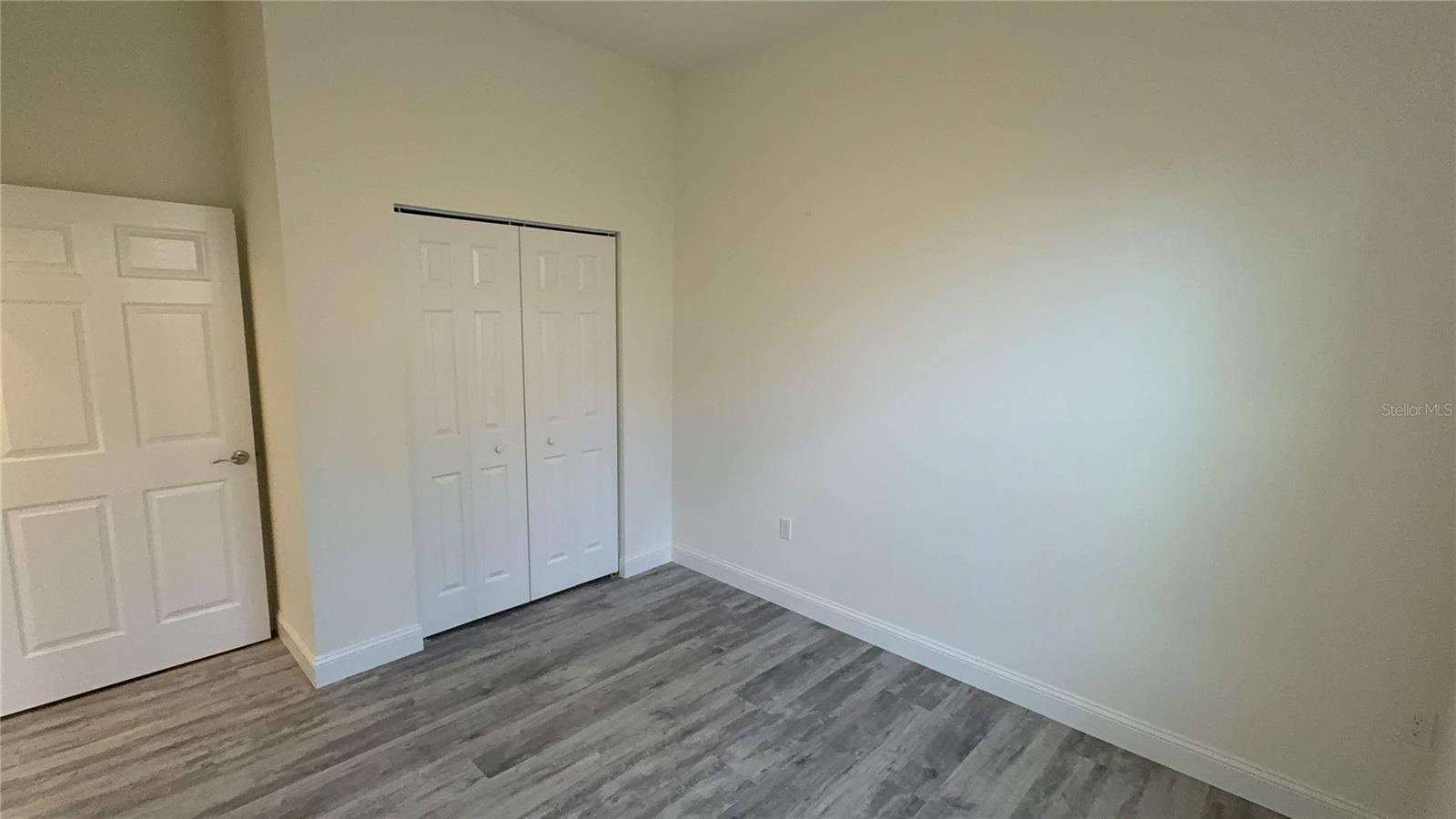 Image 12 of 20 For 5 Rosecroft Lane B