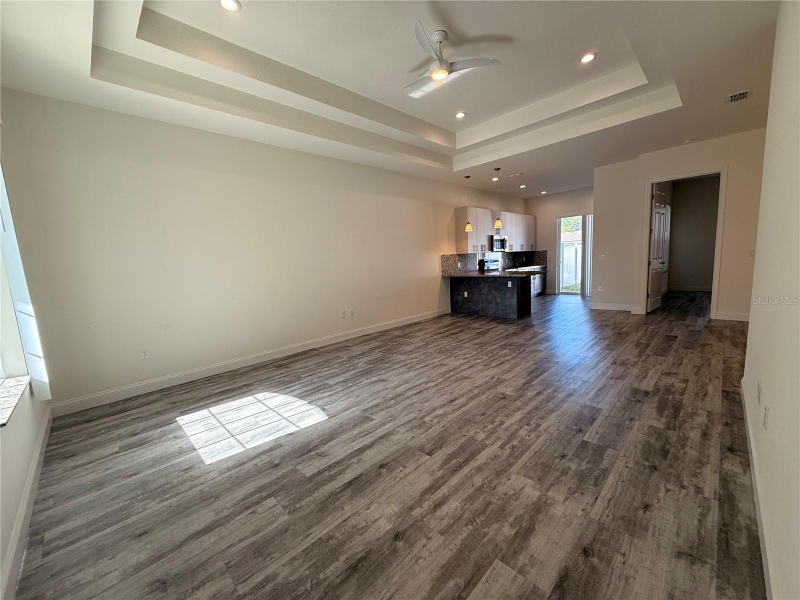 Image 2 of 20 For 5 Rosecroft Lane B