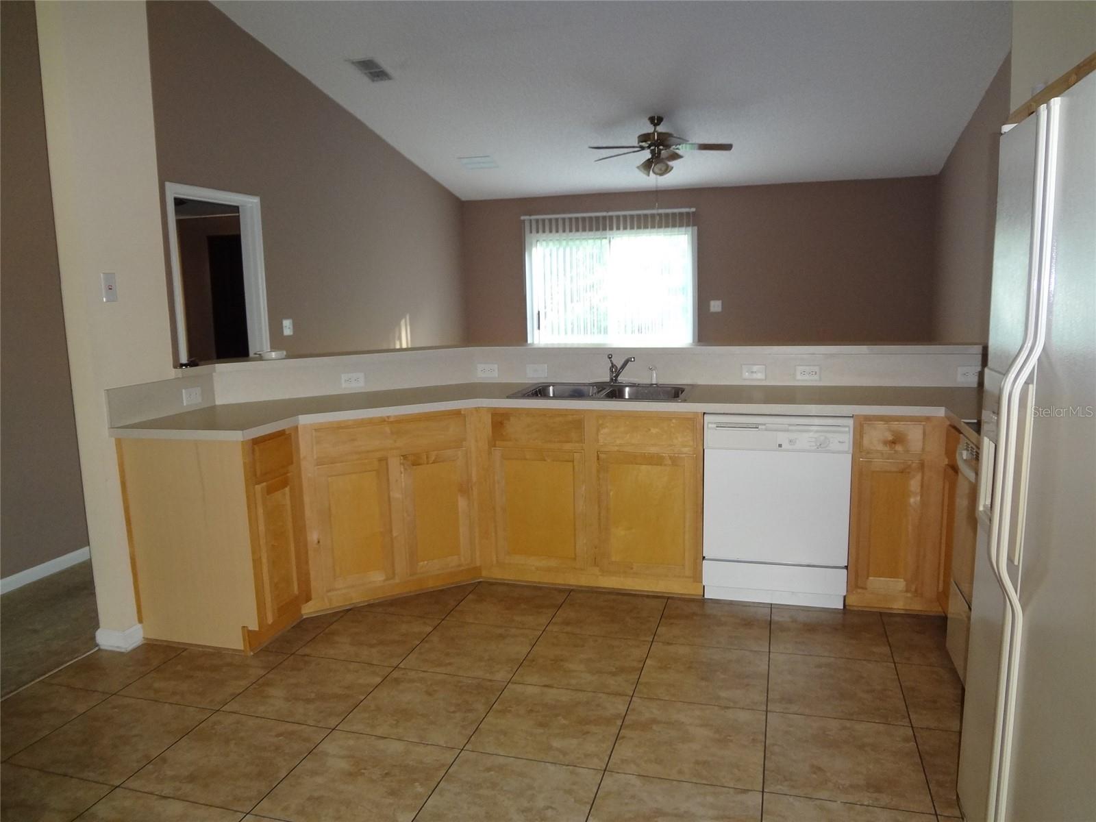 Image 7 of 24 For 6 Buffalo Grove Drive