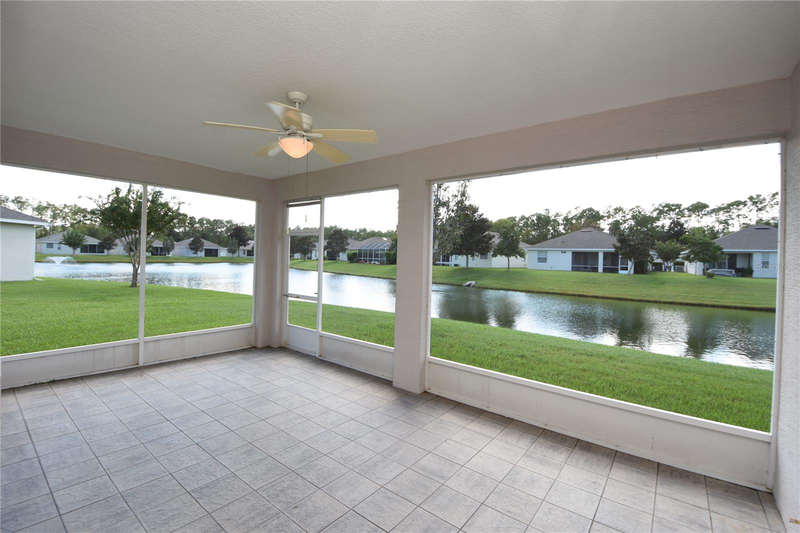 Image 23 of 55 For 8 Rivergate Lane