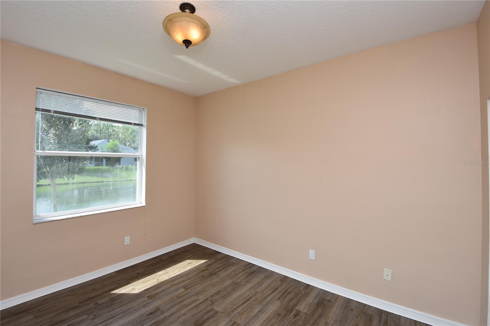 Image 41 of 55 For 8 Rivergate Lane