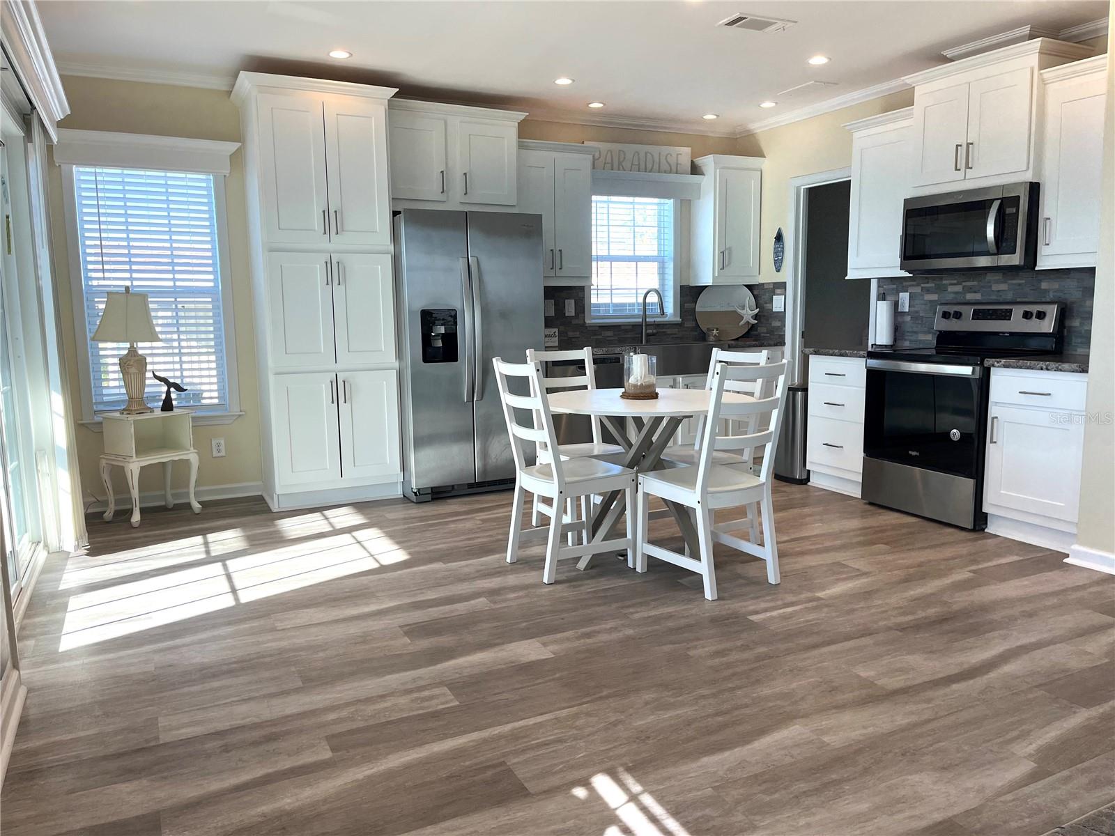 Image 10 of 47 For 191 Monitor Drive