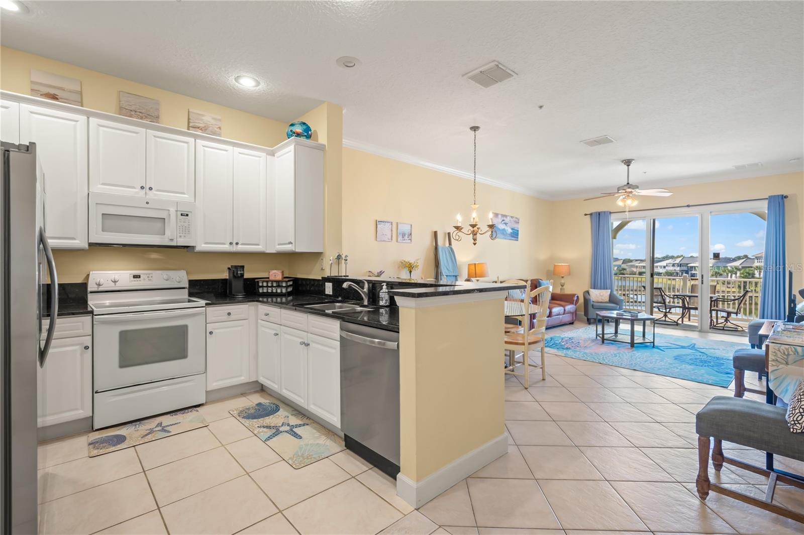 Image 13 of 49 For 1100 Cinnamon Beach Way 1033