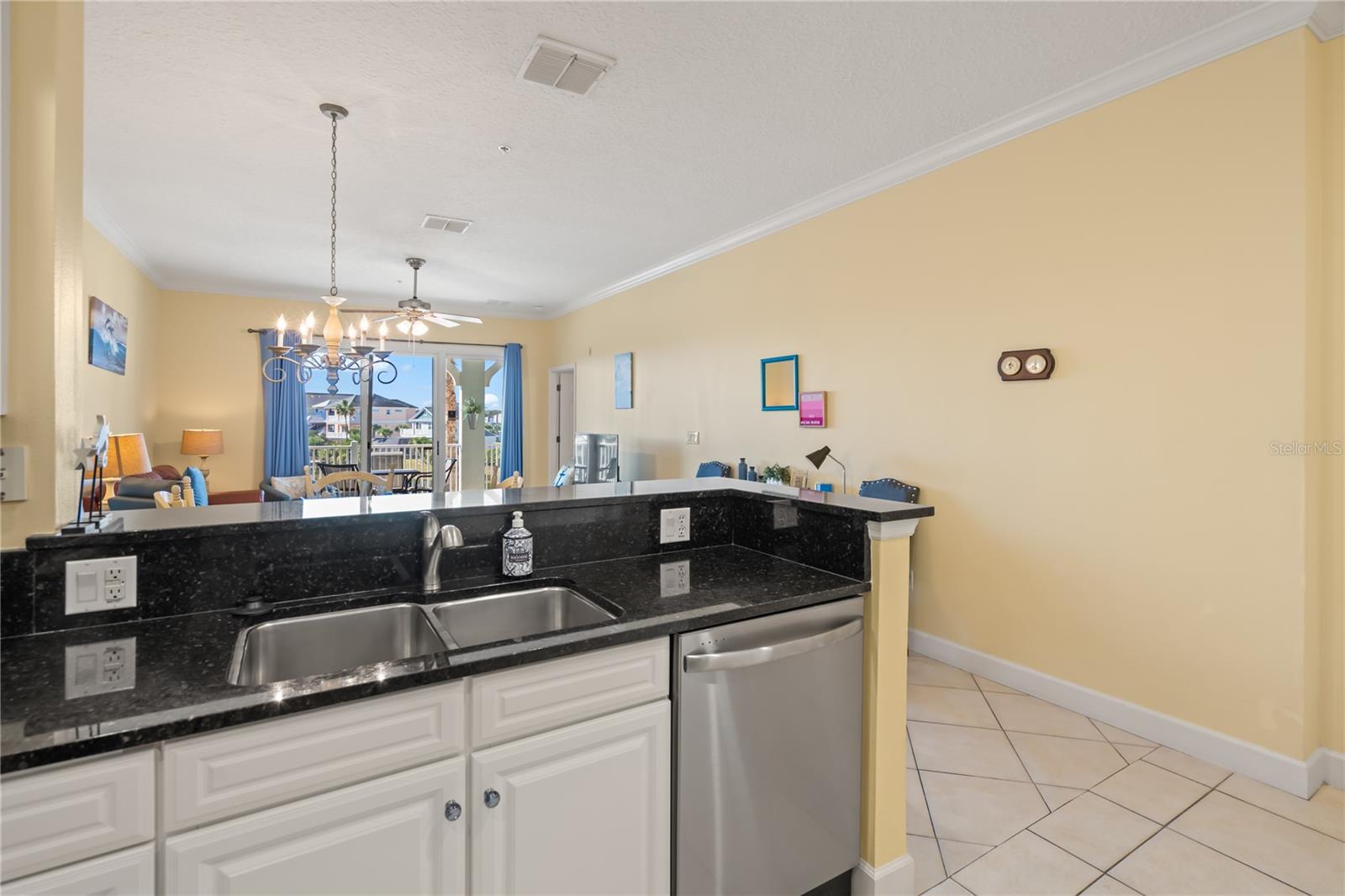 Image 15 of 49 For 1100 Cinnamon Beach Way 1033