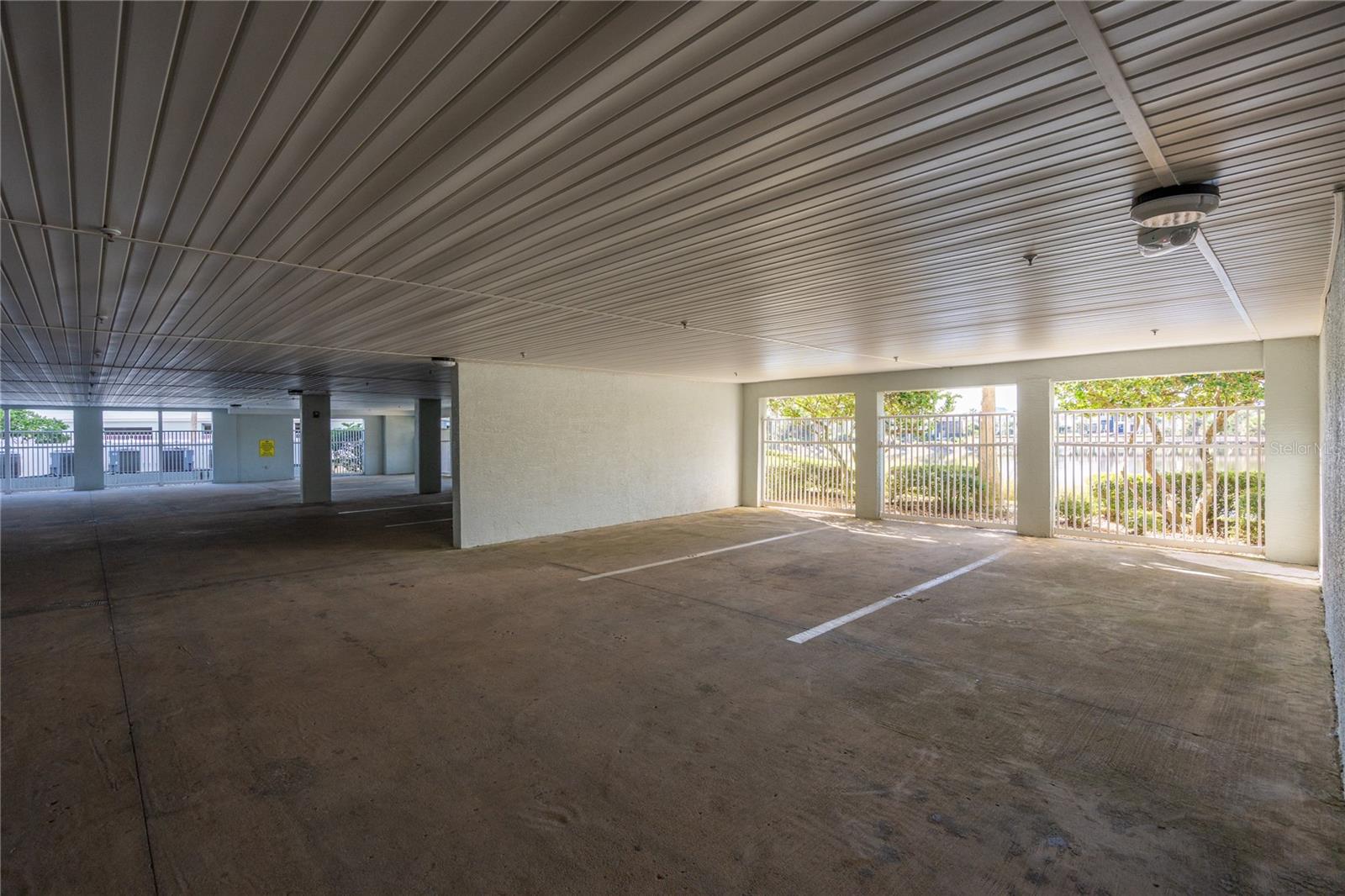 Image 31 of 49 For 1100 Cinnamon Beach Way 1033