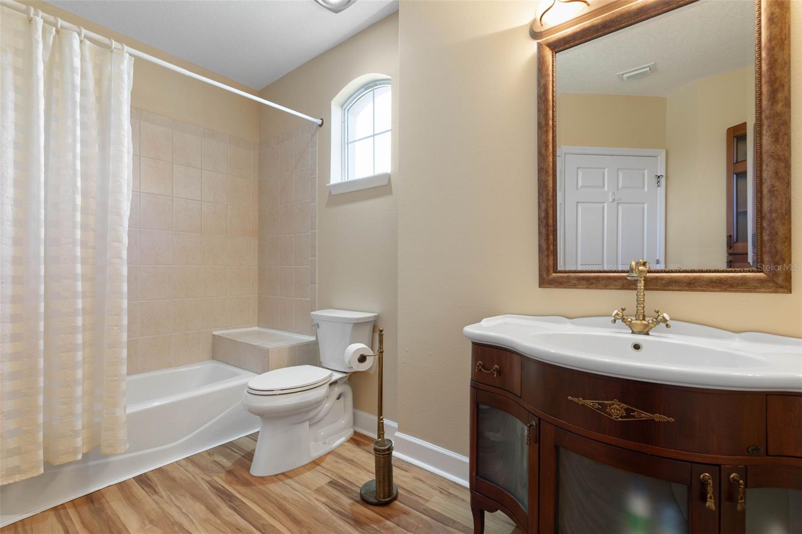 Image 30 of 78 For 200 Riverfront Drive D201