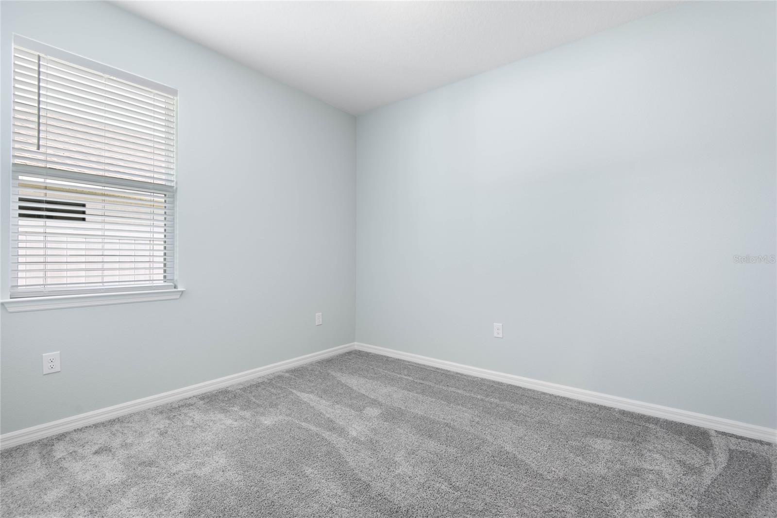 Image 43 of 64 For 51 Oakleaf Way