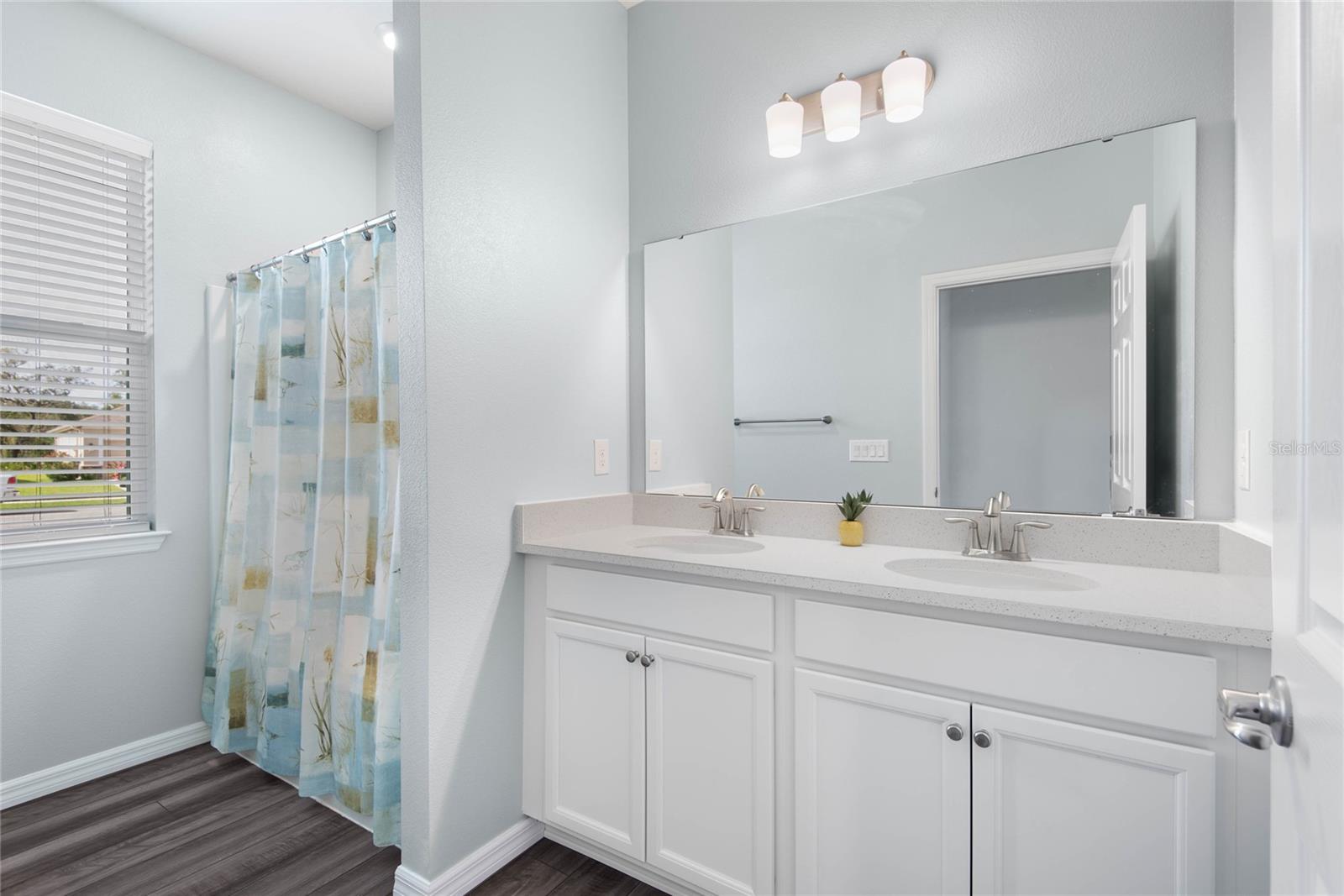 Image 48 of 64 For 51 Oakleaf Way