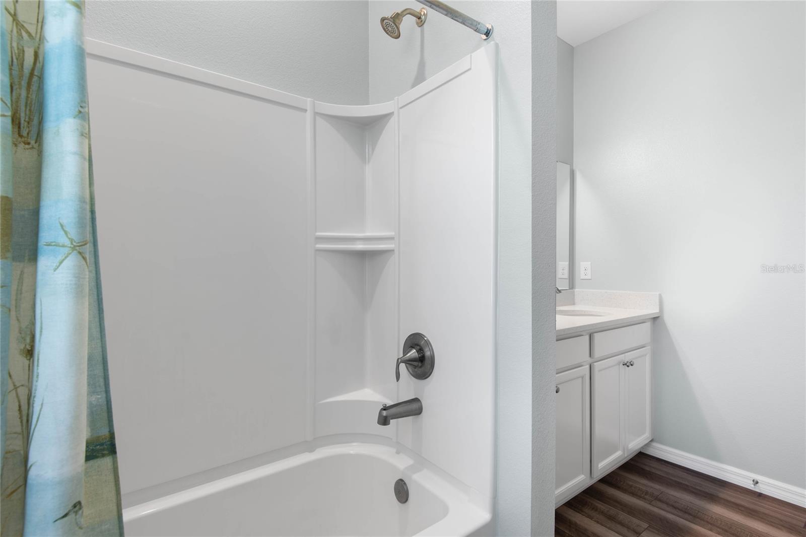 Image 49 of 64 For 51 Oakleaf Way