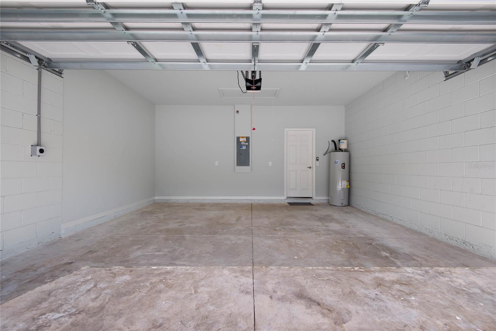 Image 52 of 64 For 51 Oakleaf Way