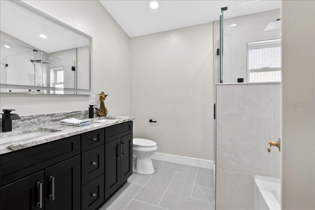 Image 25 of 44 For 53 Westridge Lane