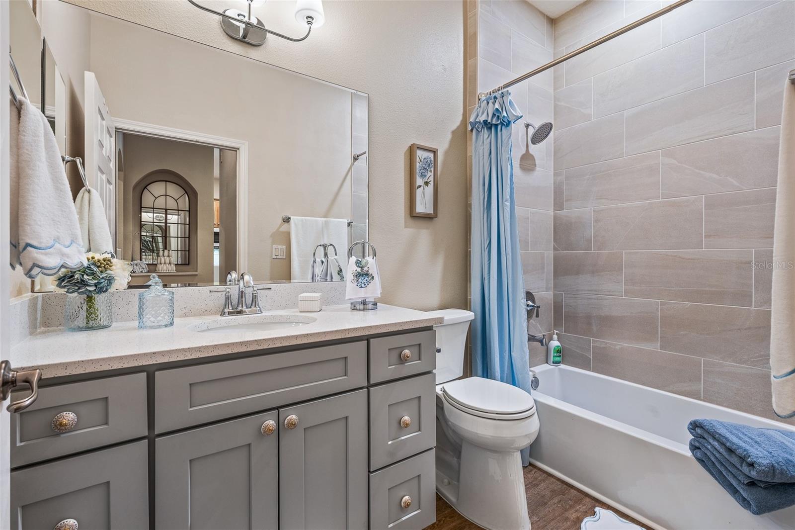 Image 17 of 43 For 15 Ocean Crest Way 1312