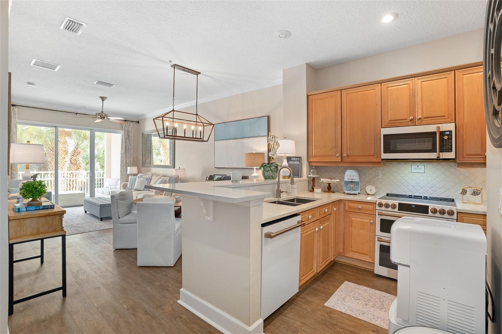 Image 8 of 43 For 15 Ocean Crest Way 1312