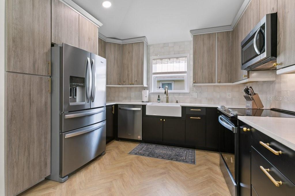 Image 21 of 68 For 77 Aloha Circle