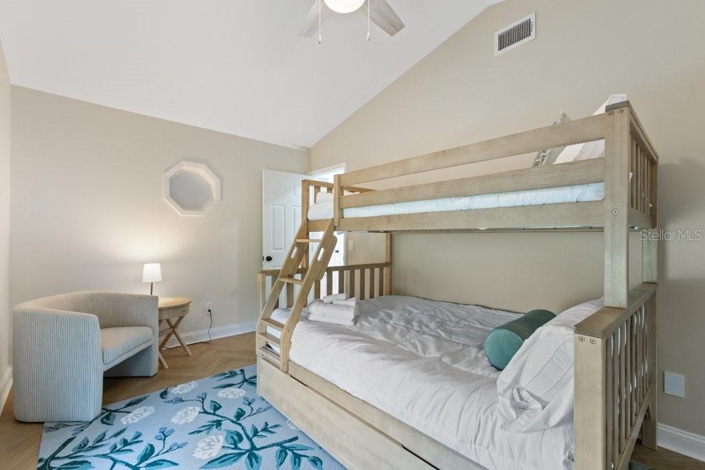 Image 27 of 68 For 77 Aloha Circle