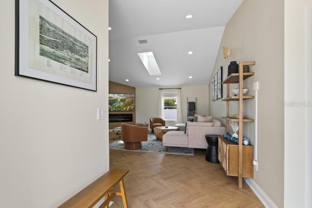 Image 8 of 68 For 77 Aloha Circle