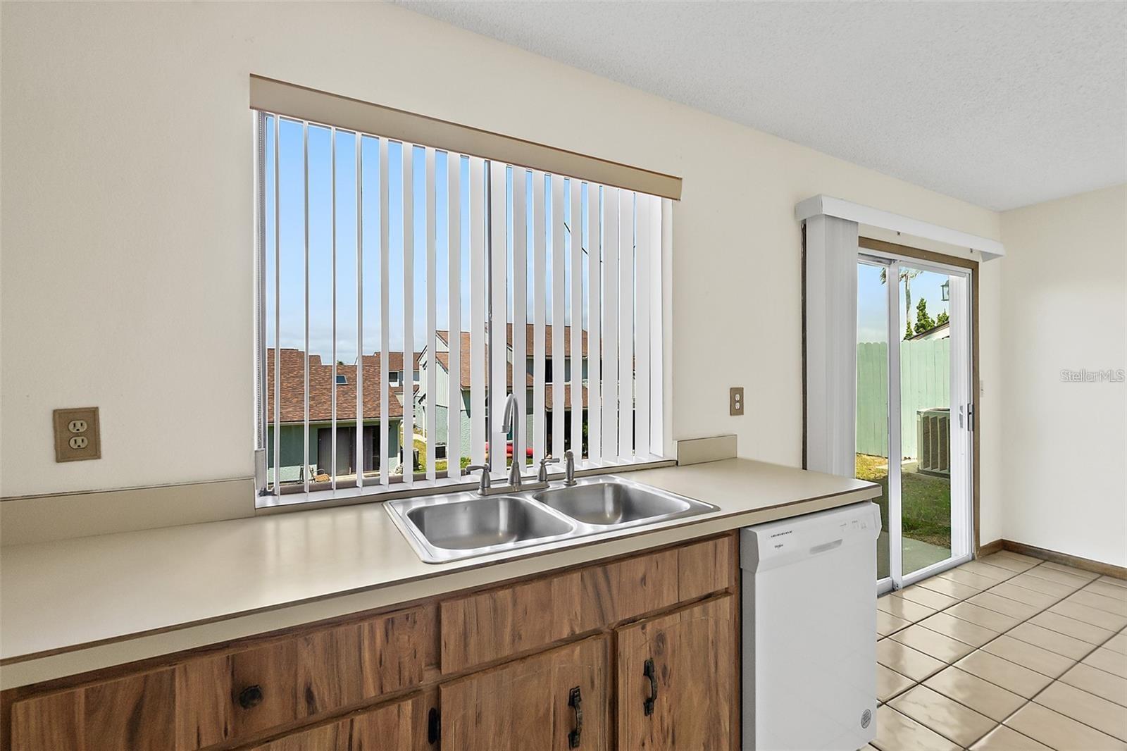 Image 14 of 39 For 1736 Central Avenue